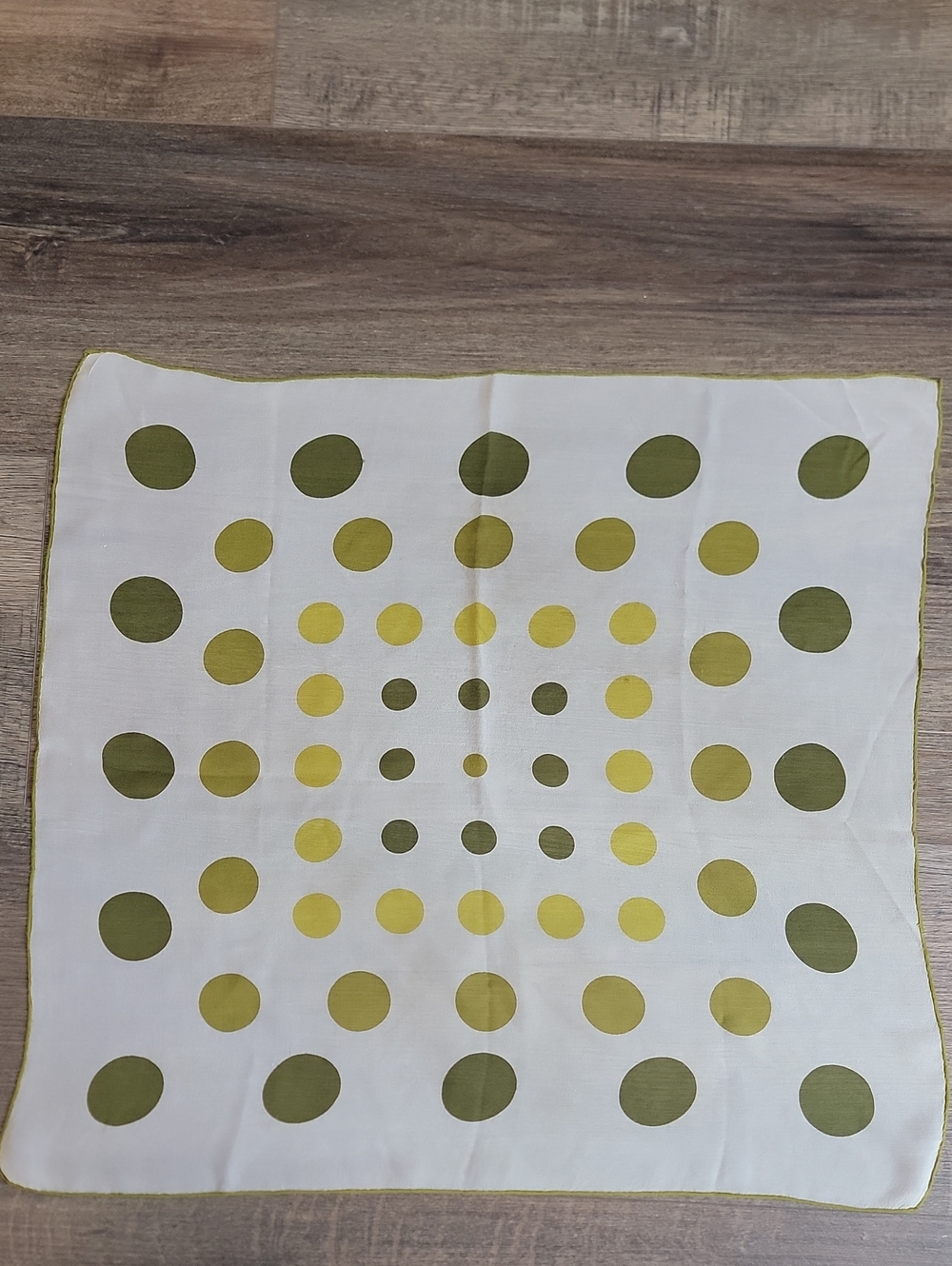 Scarf Vintage 70s Unbranded White With Olive Green Dot Print